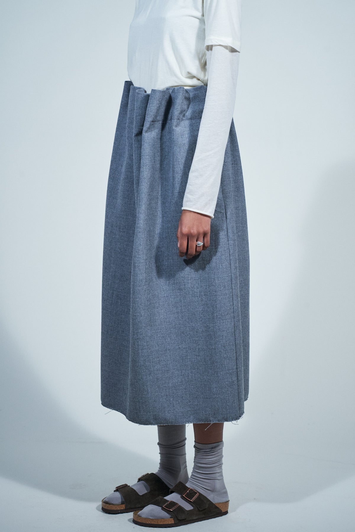 CF.22.07.05.01 CURTAIN SKIRT big weave wool grey