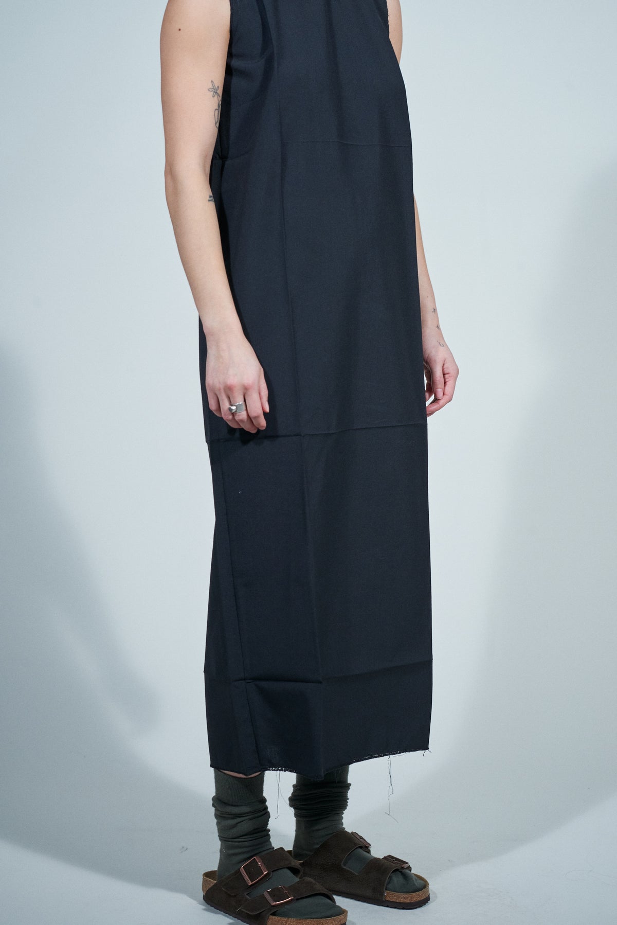 CF.22.18.05.01 FOLDED NORMAL DRESS wool/poly black