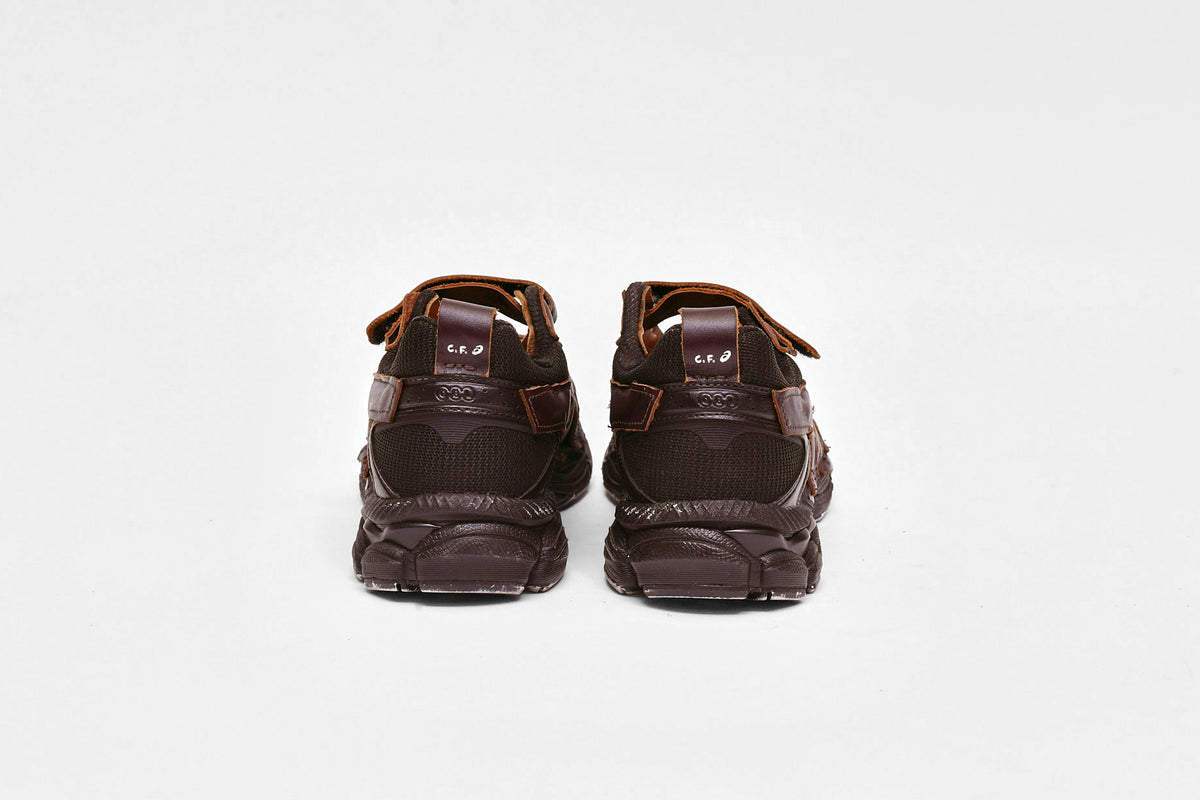 ASICS GEL-CUMULUS™ 16 Mary Jane brown