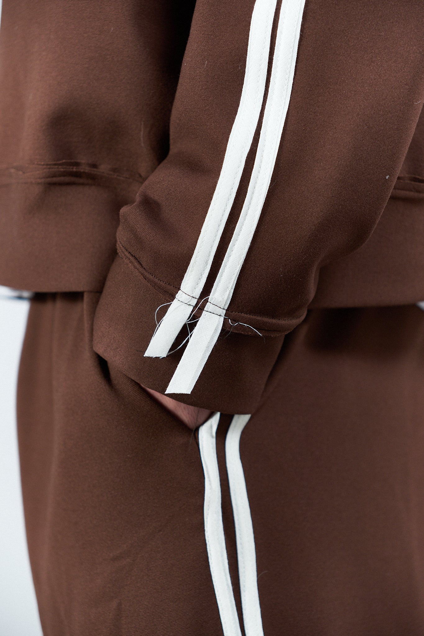 CF.20.02.04.01 TRACK JACKET SPORT brown