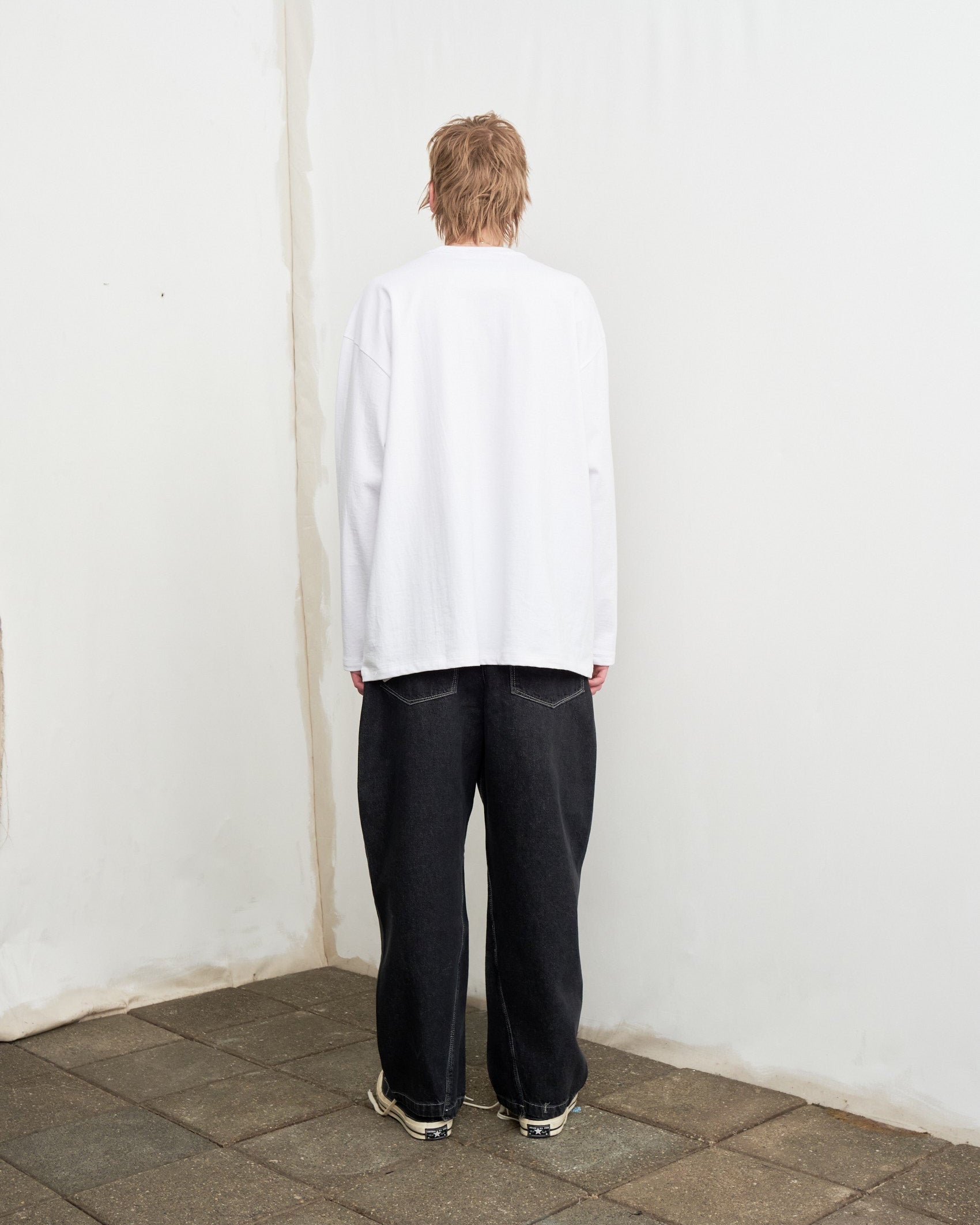 CF. EXCLUSIVE CROPPED WOBBLY JEANS black