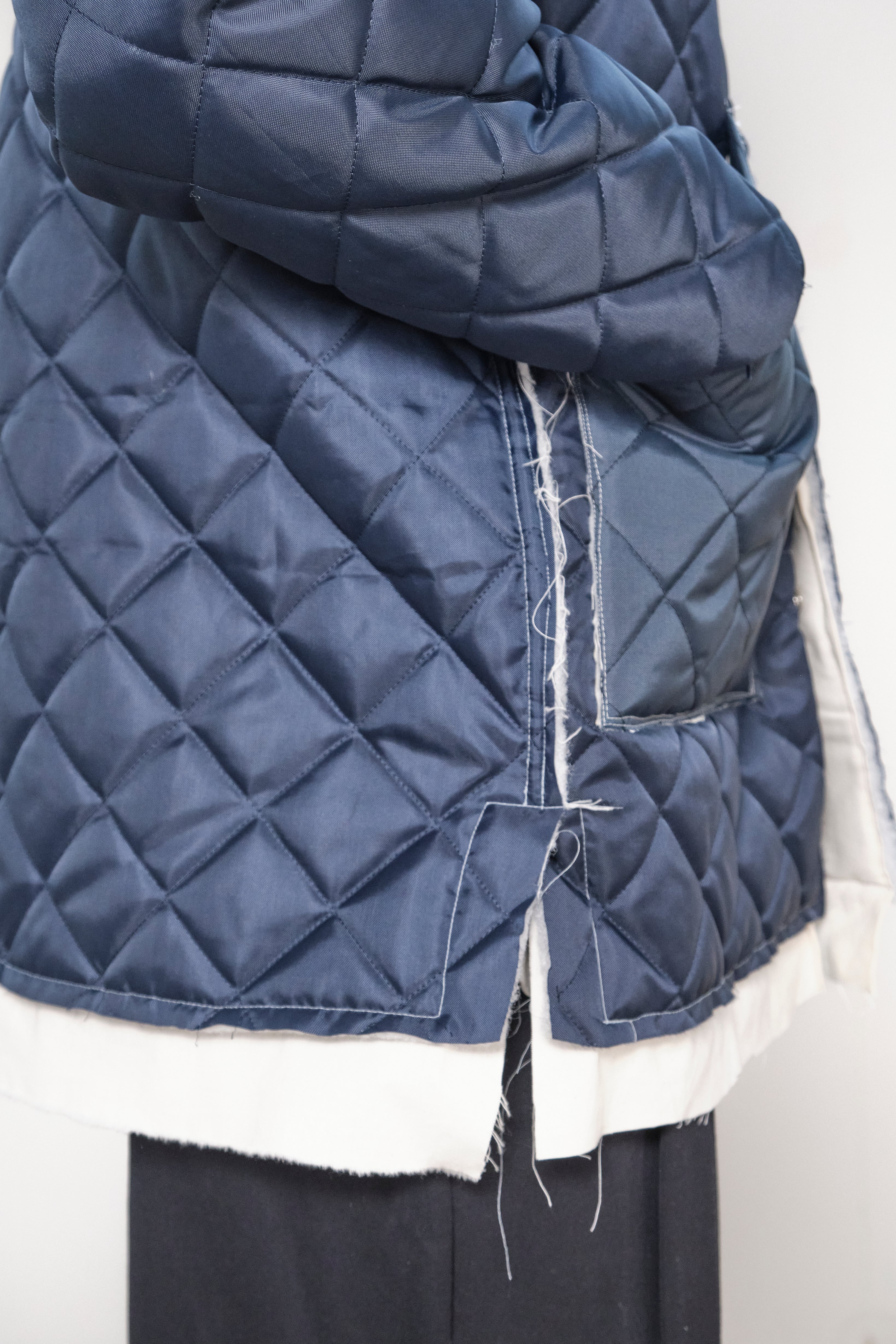 ONE OFF QUILTED COACH JACKET navy – Camiel Fortgens