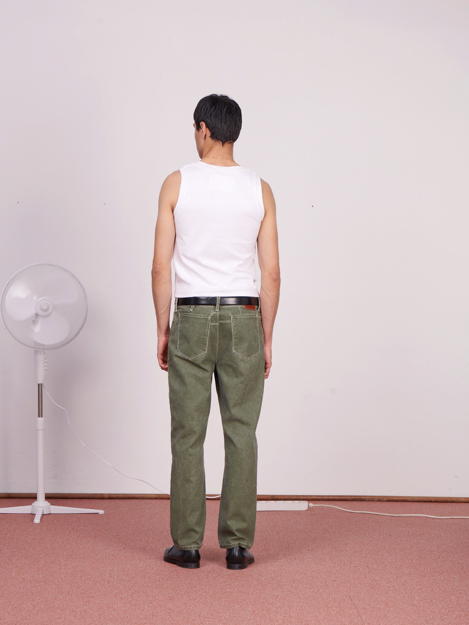 CF.23.15.02.01 SLIM SLACK coated denim green