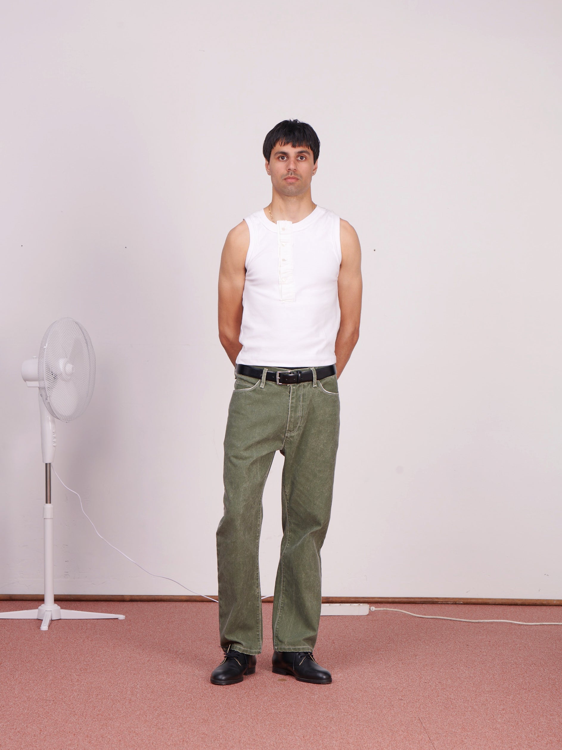 CF.23.15.02.01 SLIM SLACK coated denim green