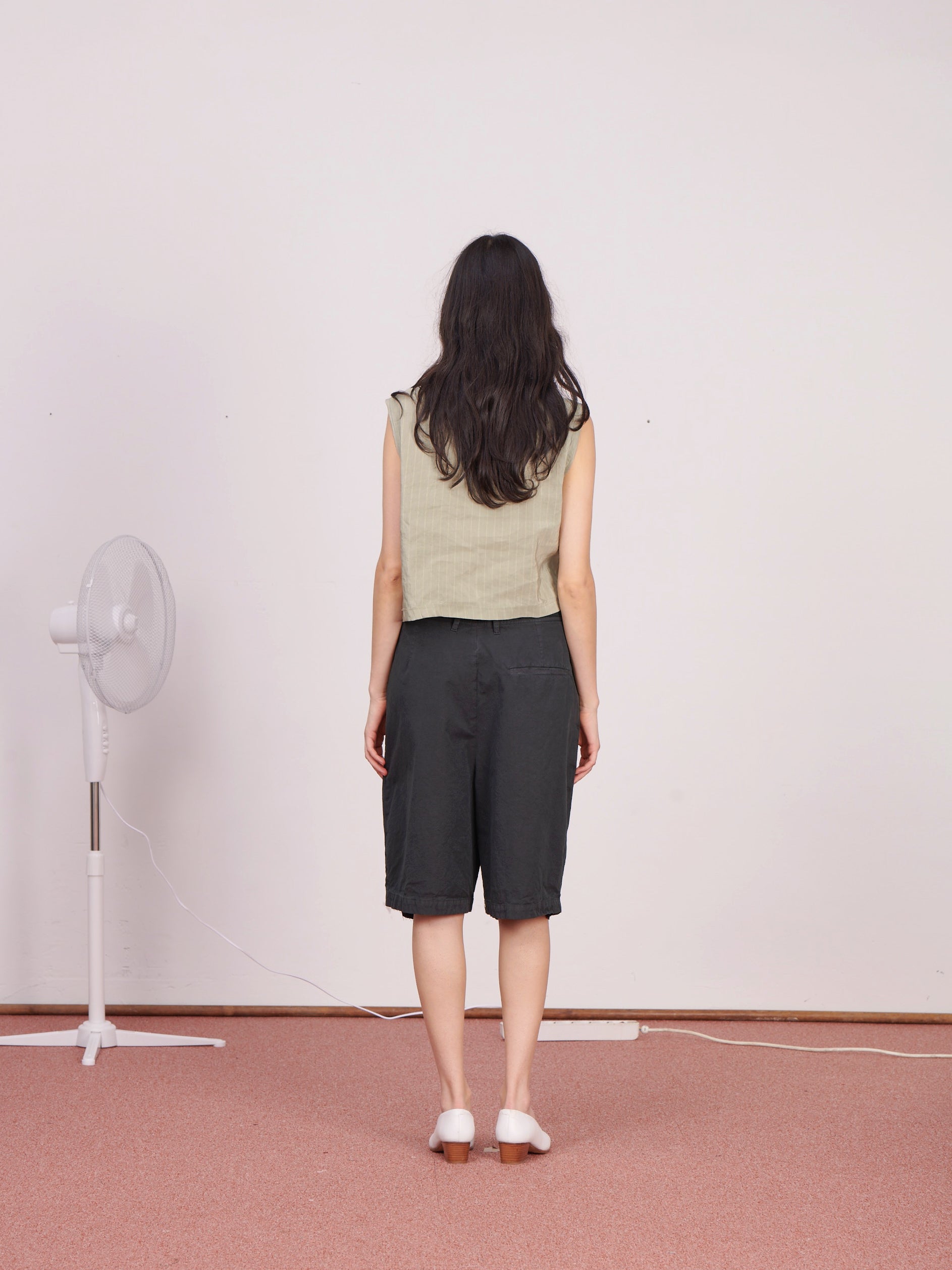 CF.23.13.04.02 SUIT PANTS SHORTS light canvas dark green