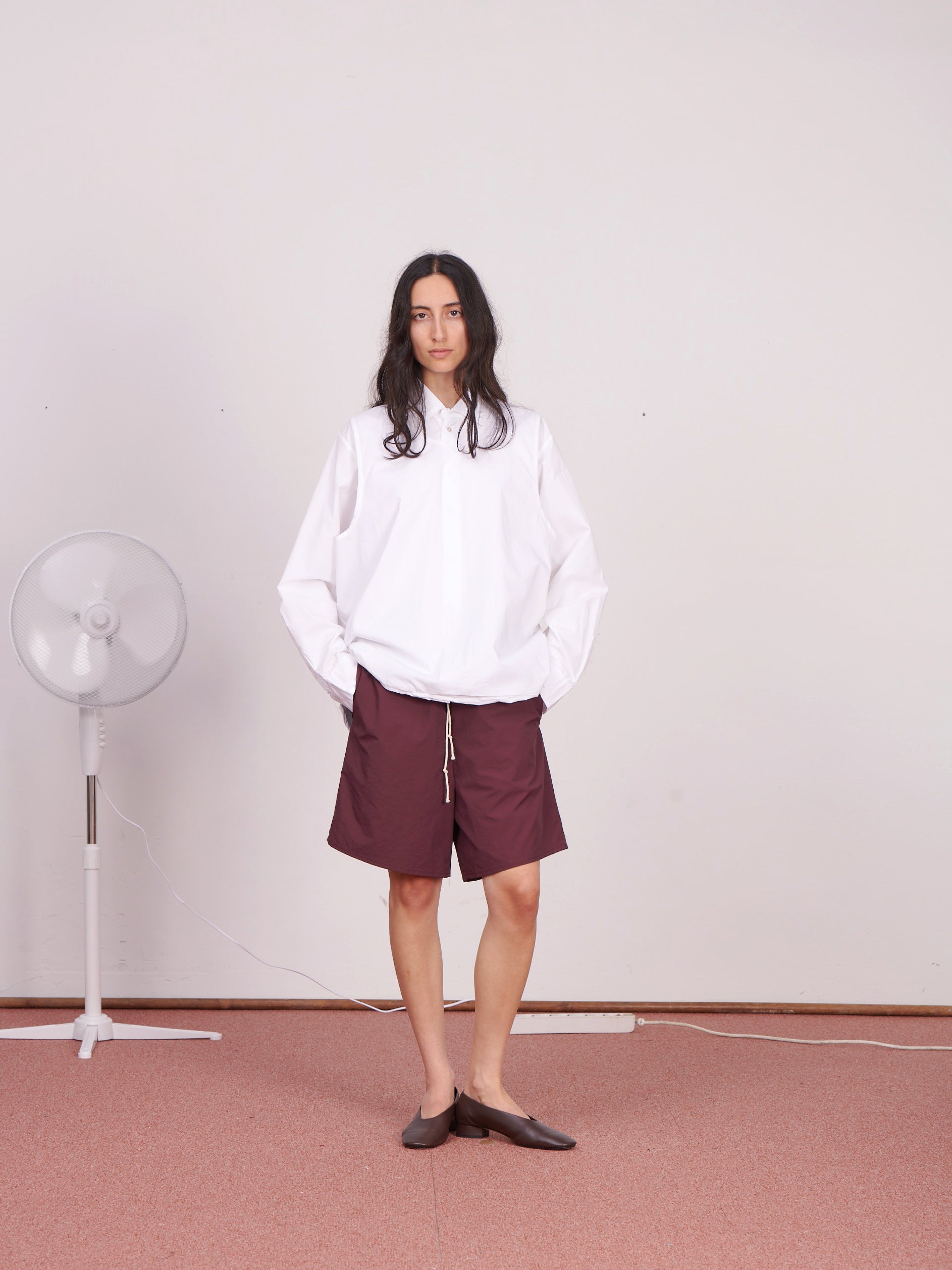 CF.23.13.02.01 KNEE SHORTS technical burgundy
