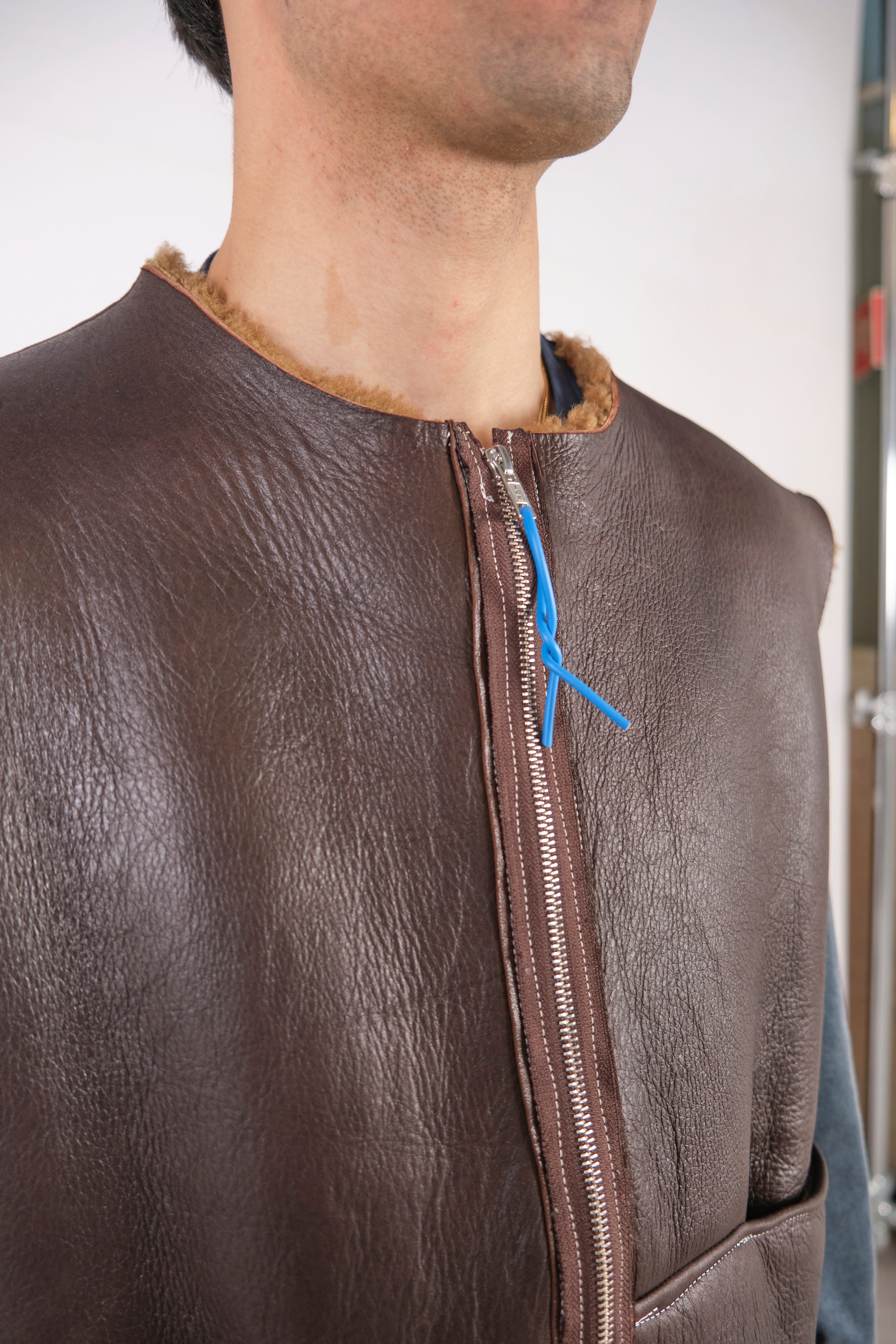 CF.20.05.04.01 SHEEP VEST brown