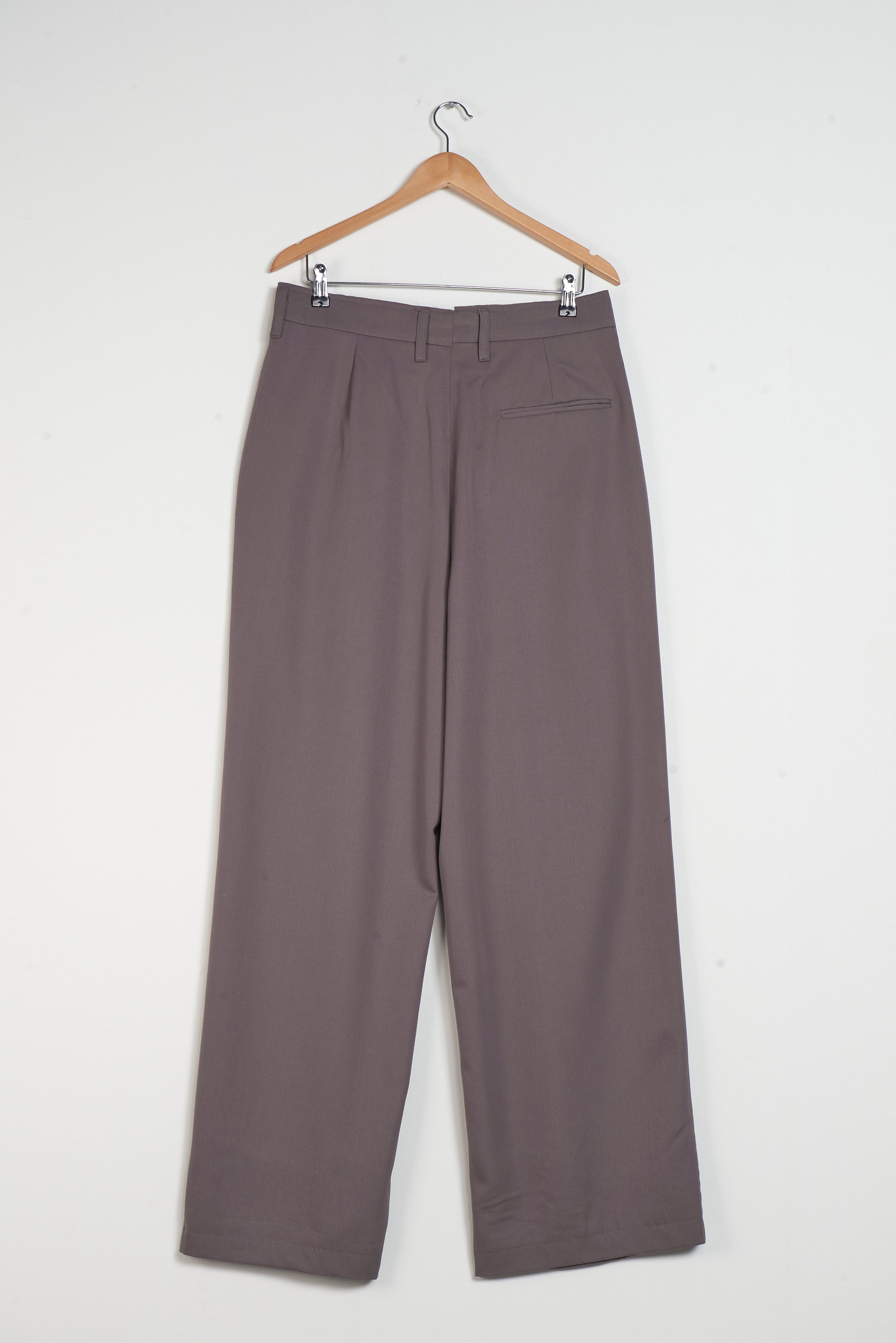 CF.20.06.09.02 SUIT PANTS taupe