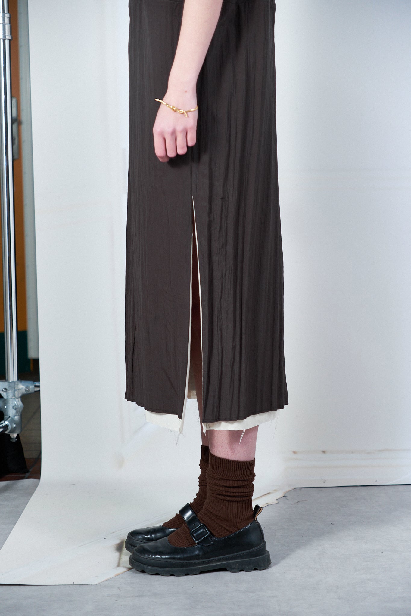 CF.20.08.03.02 V-NECK DRESS brown