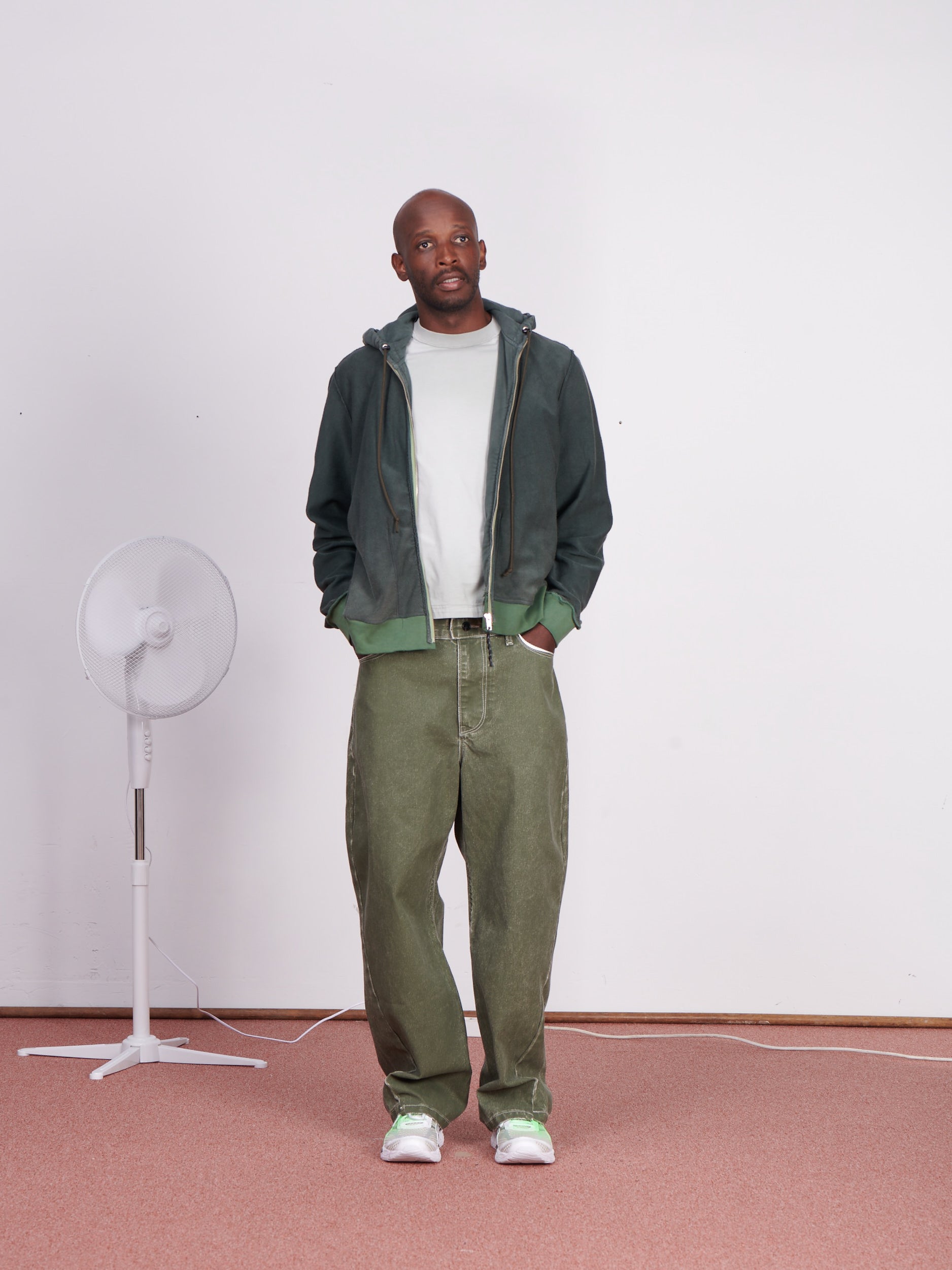 CF.23.15.03.01 WOBBLY JEANS coated denim green