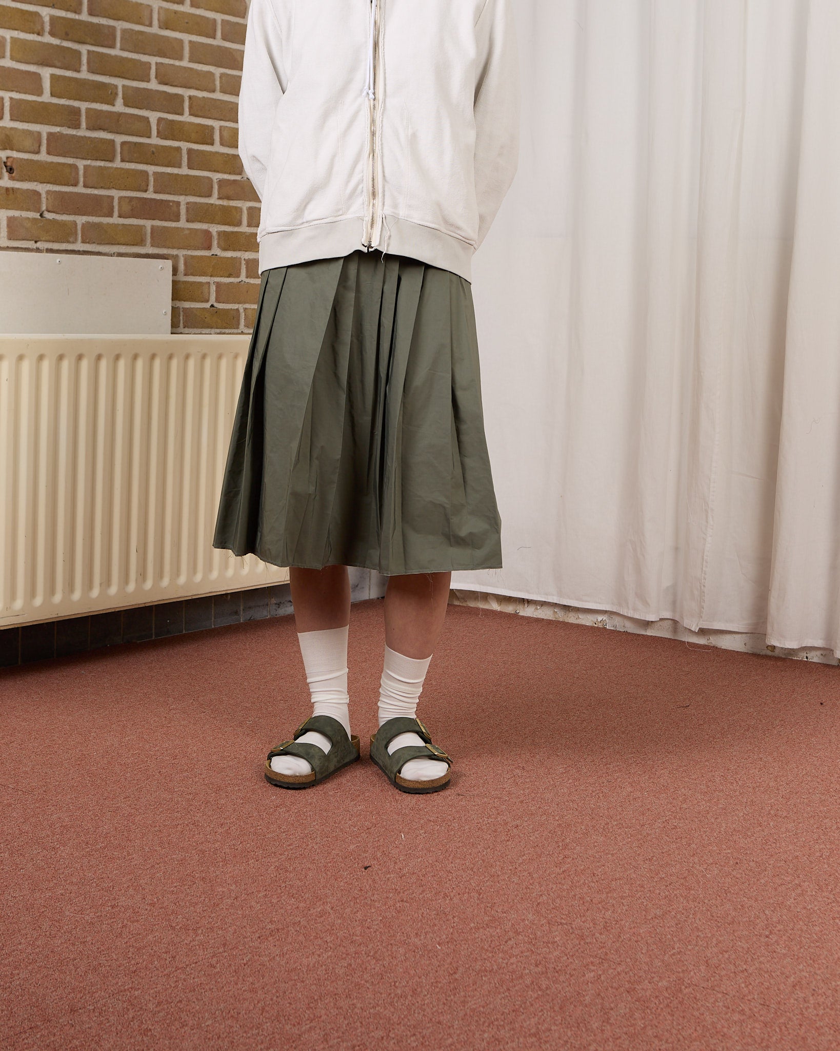 CF.23.07.03.01 PLEATED SKIRT technical dark sage