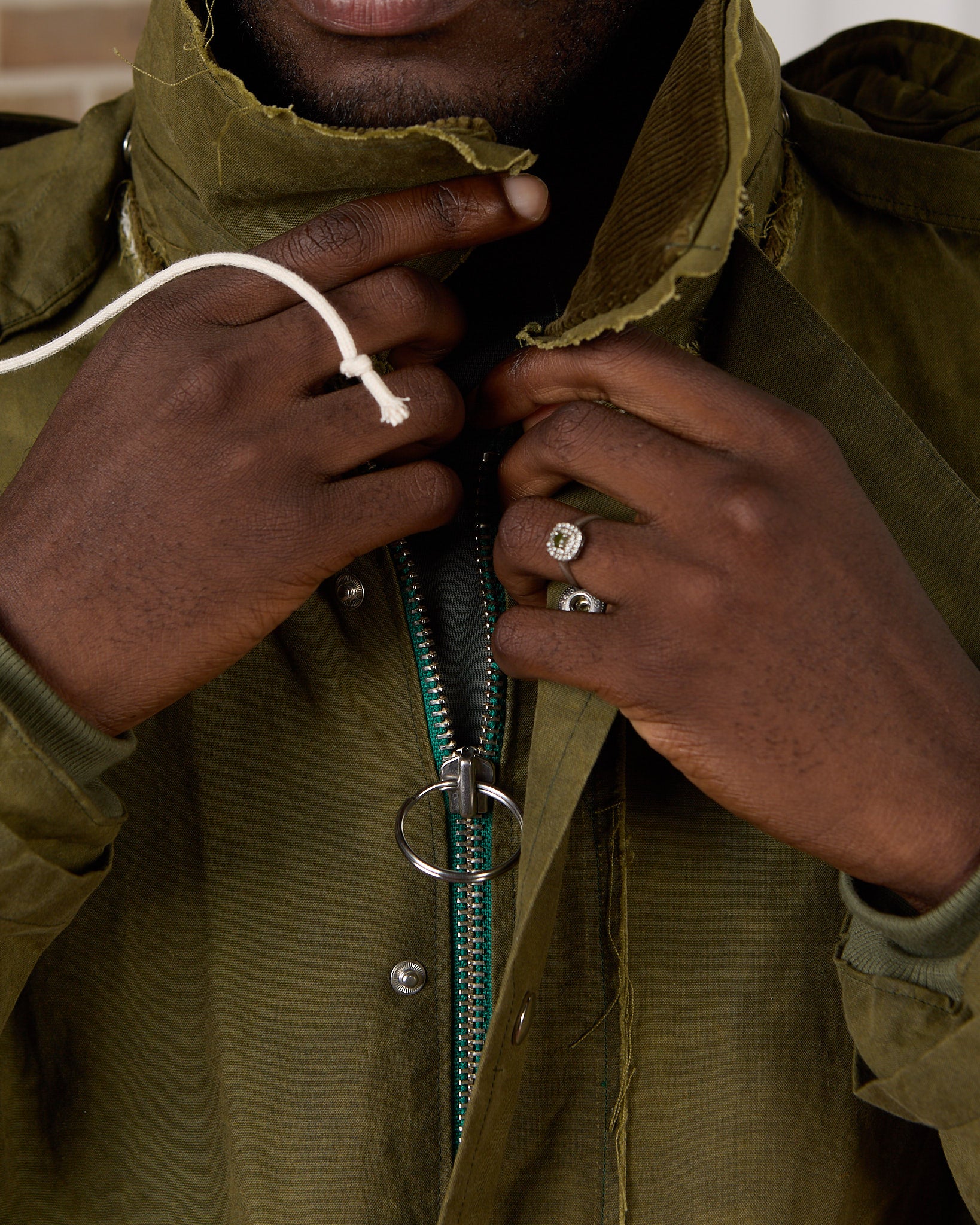 CF.23.10.05.01 OUTDOOR JACKET waxed cotton faded green