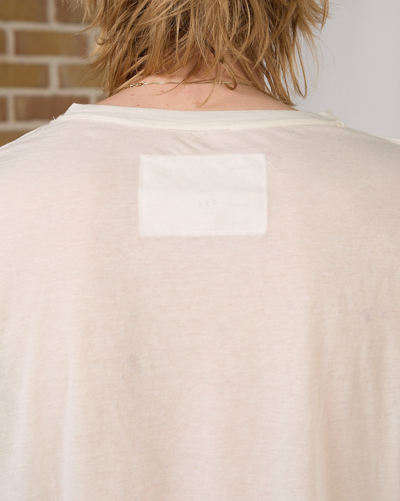 CF.23.01.09.01 V-NECK NORMAL TEE LS wool/jersey off-white