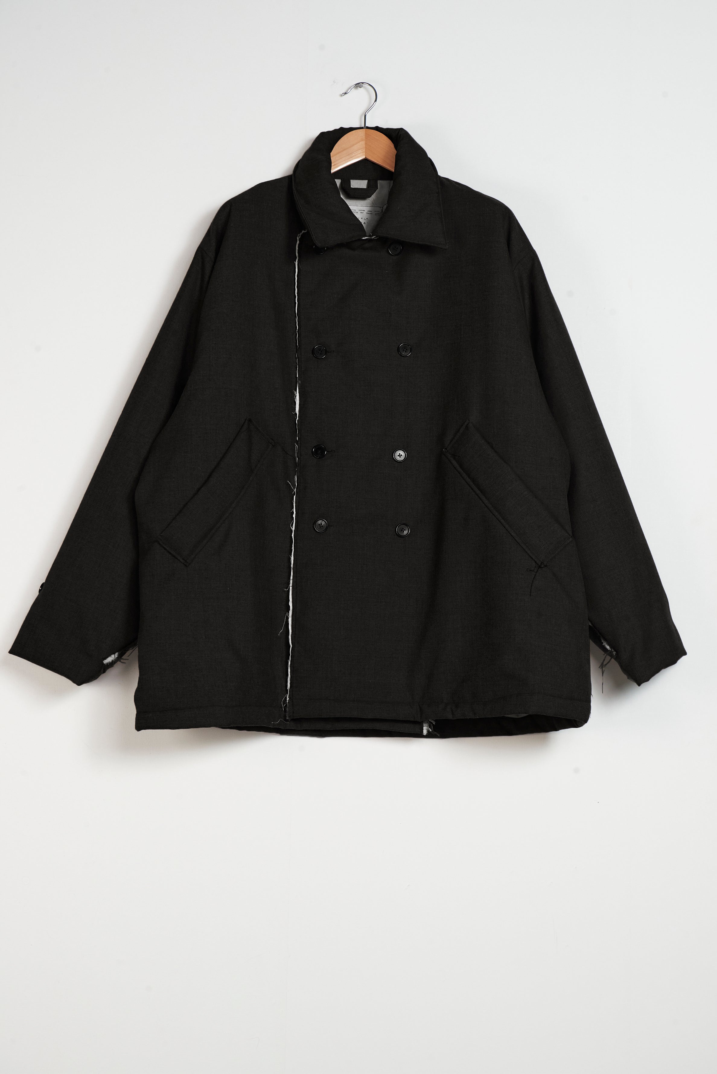 CF.20.10.03.01 PADDED PEACOAT MACK black