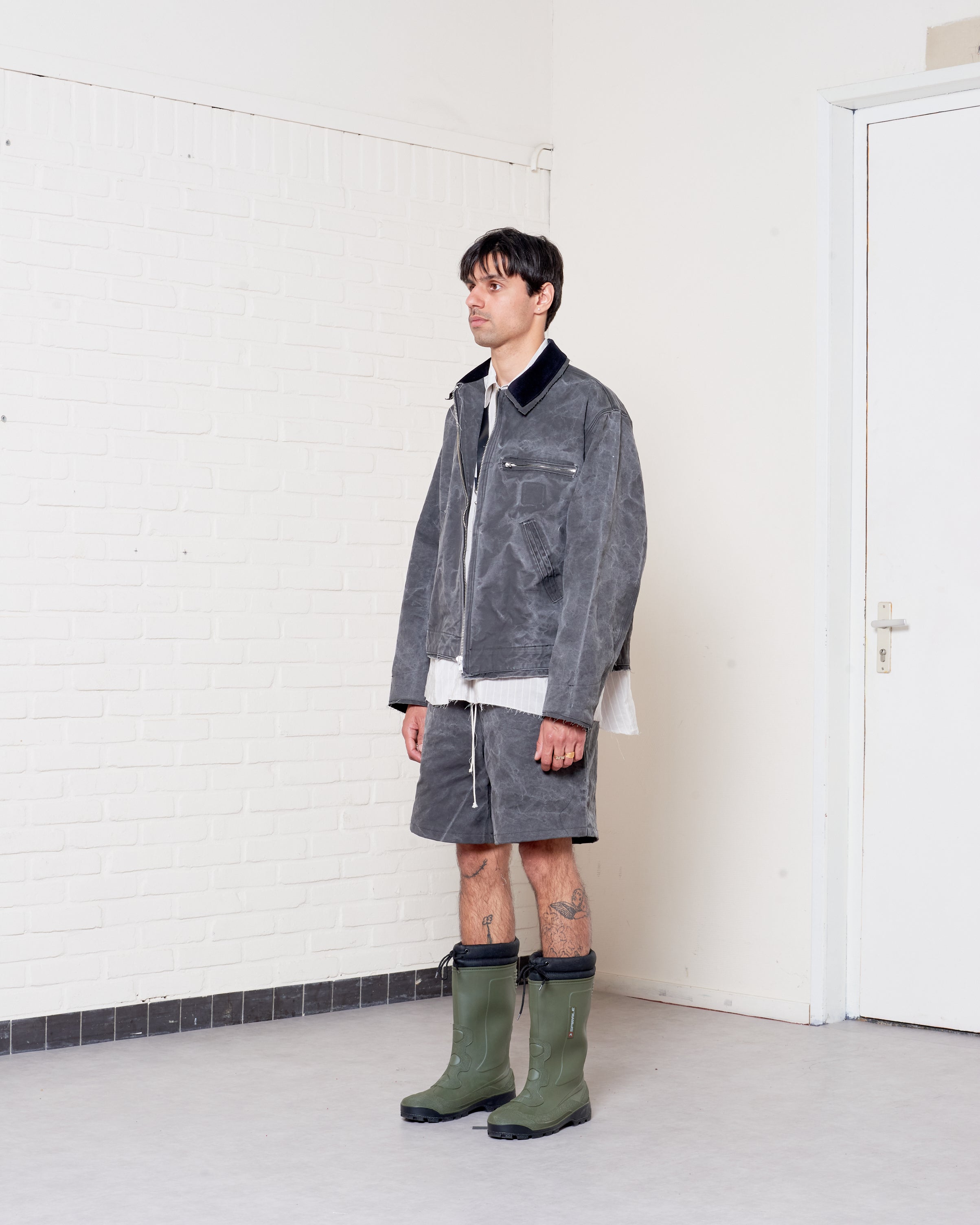 CF.21.10.01.02 WORKER JACKET washed canvas black vintage wash