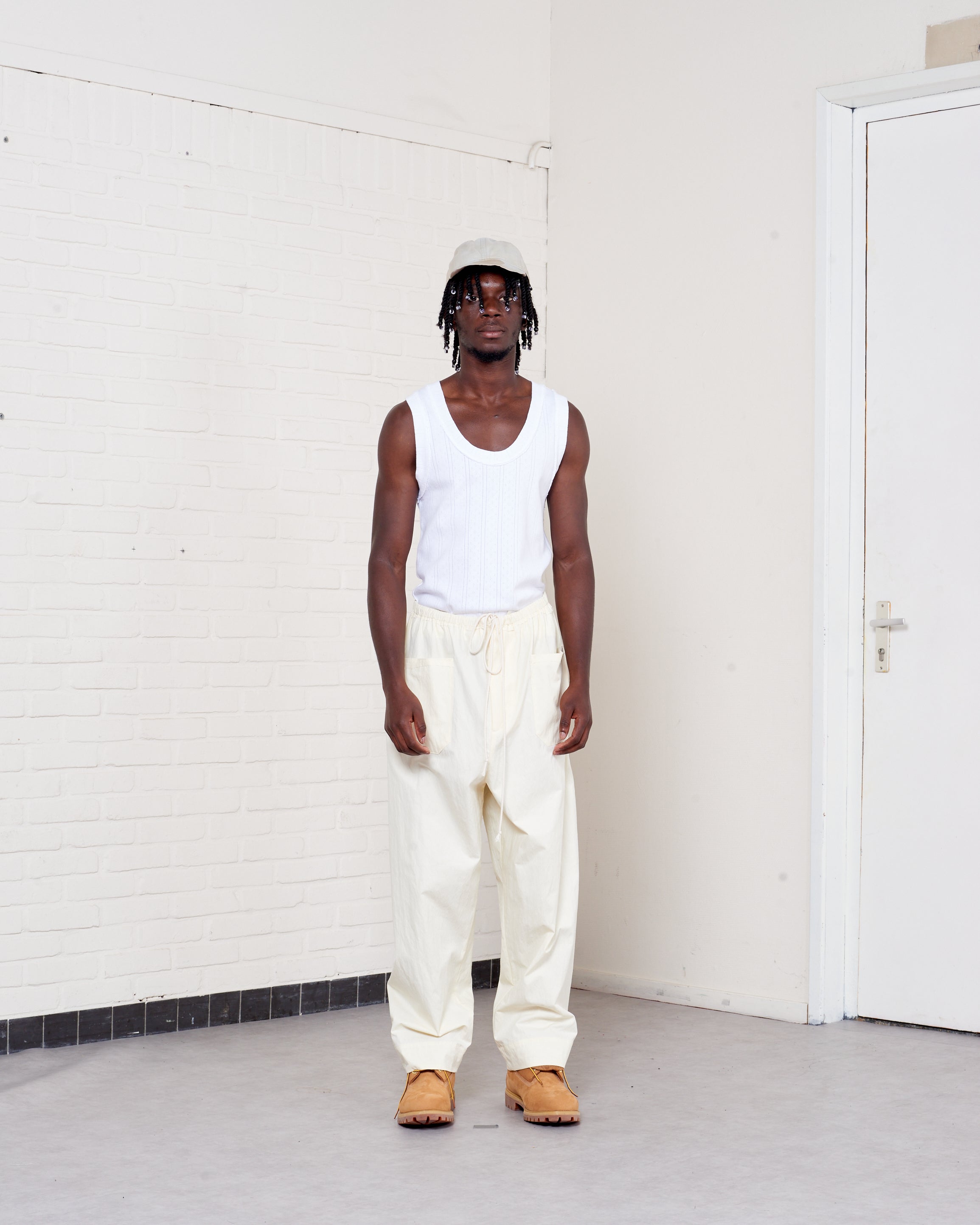 CF.21.06.01.01 SIMPLE PANTS light yellow