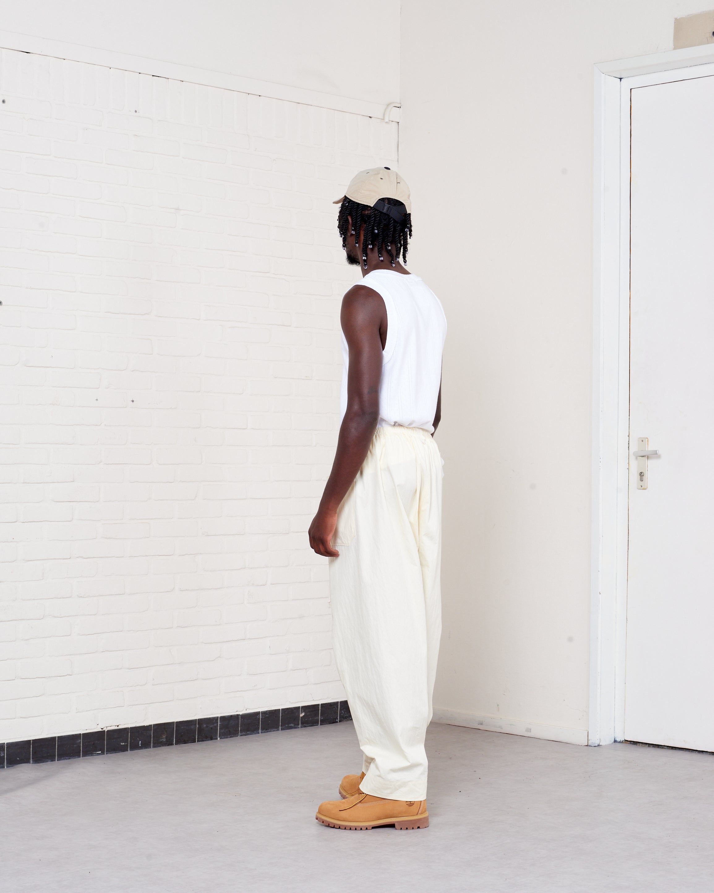 CF.21.06.01.01 SIMPLE PANTS light yellow