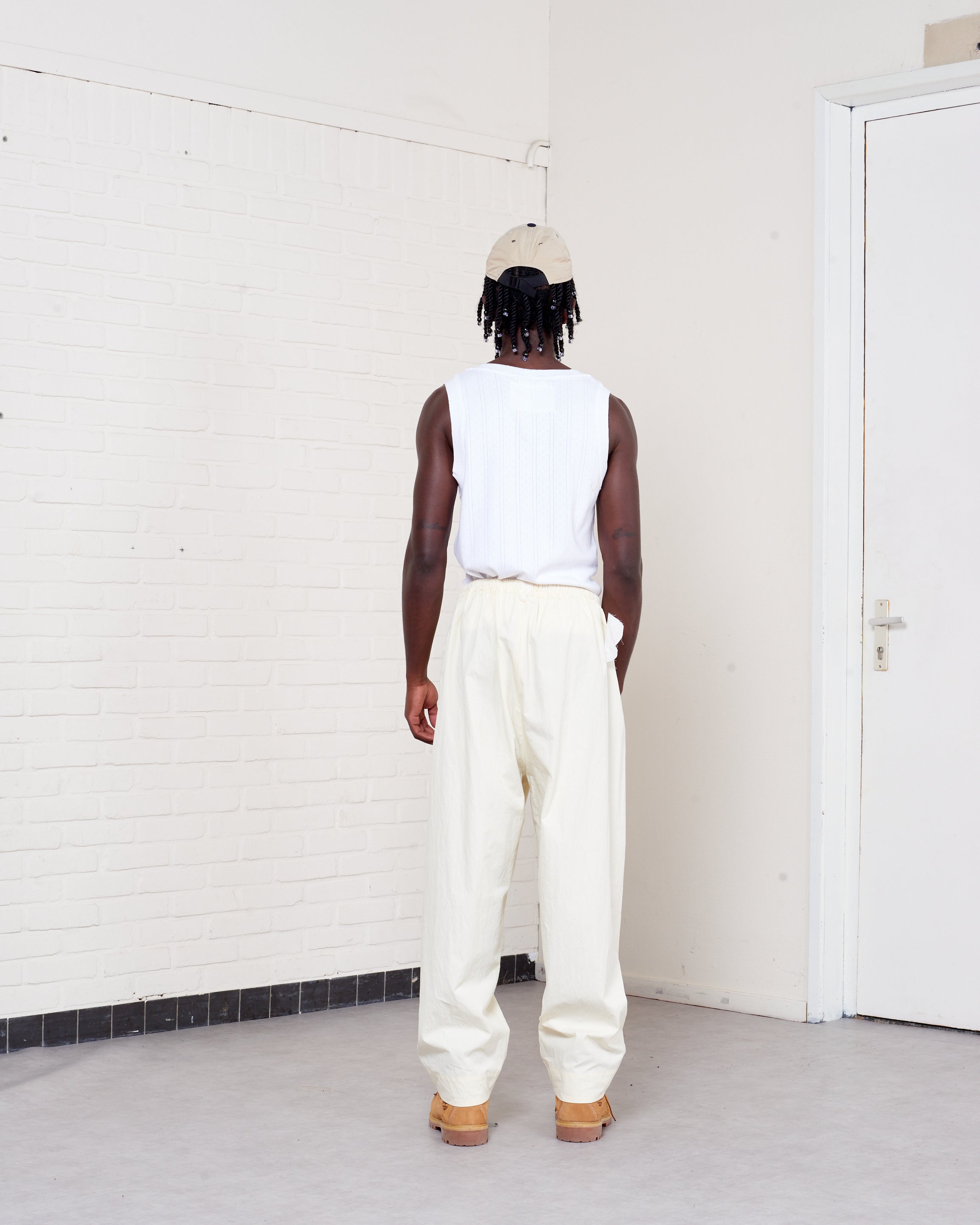 CF.21.06.01.01 SIMPLE PANTS light yellow