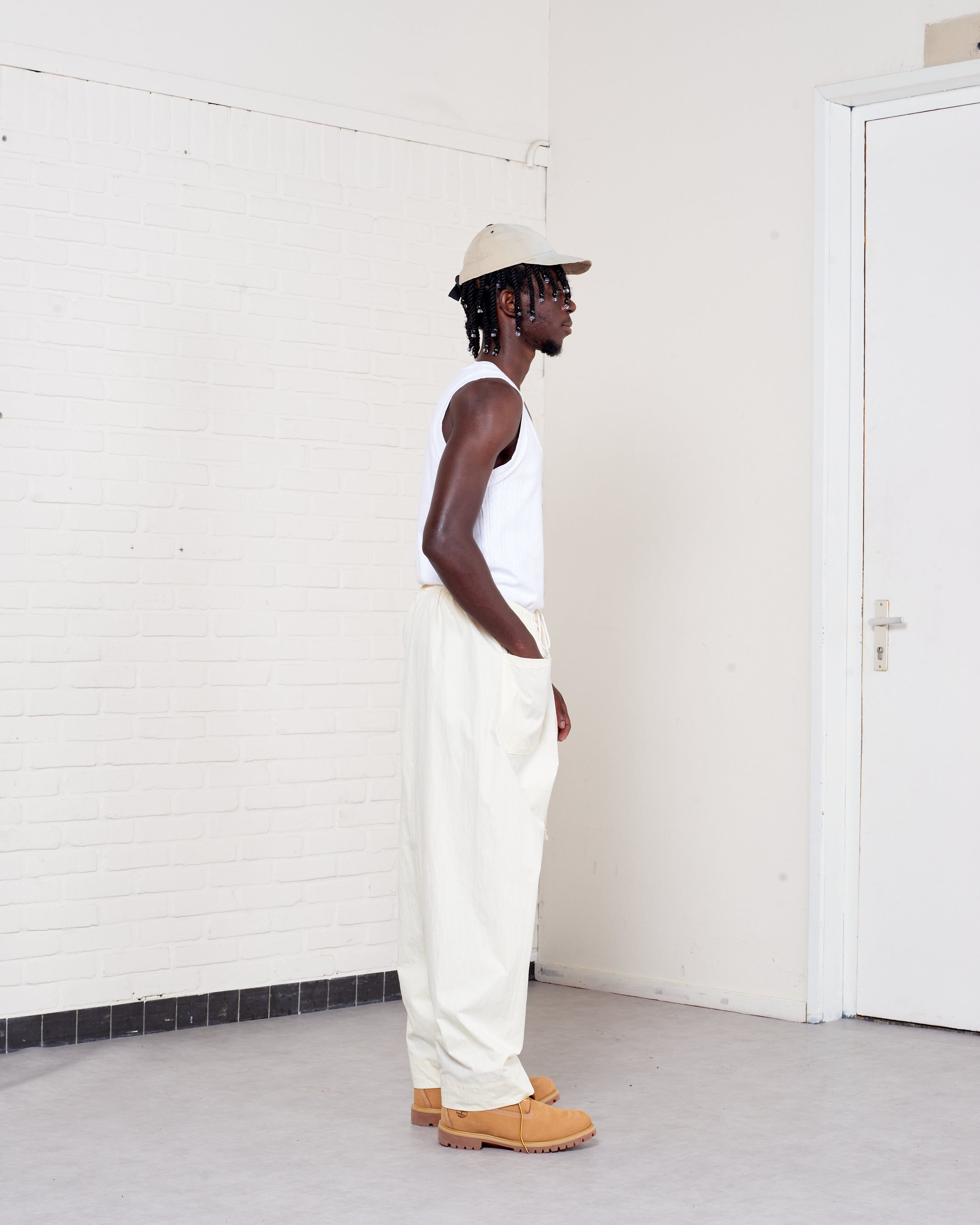 CF.21.06.01.01 SIMPLE PANTS light yellow