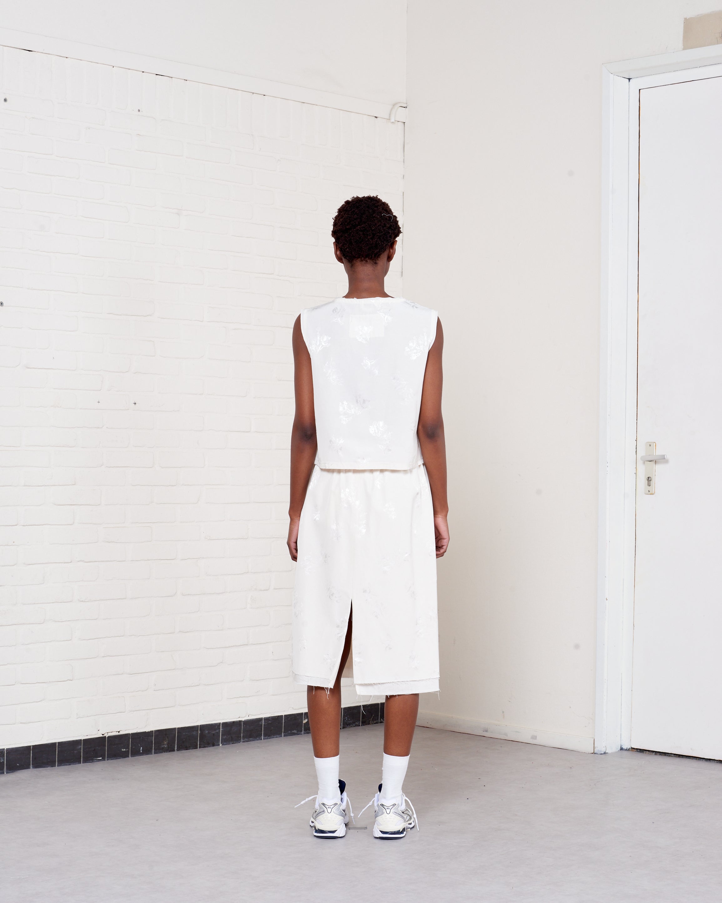 CF.21.05.01.03 SQUARE TOP flower jacquard off-white