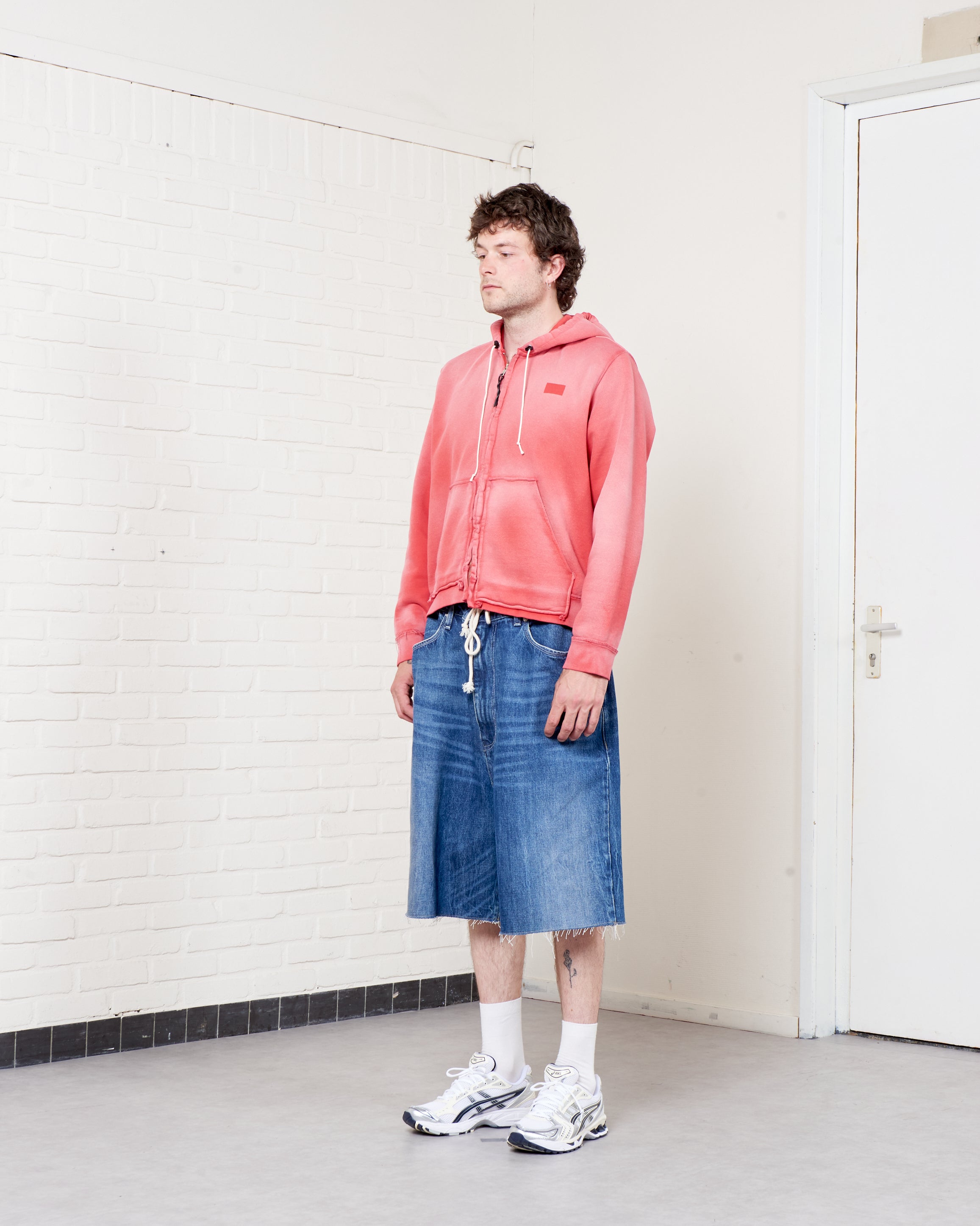 CF.21.02.02.02 FITTED ZIP HOODIE heavy sweat red sunfade