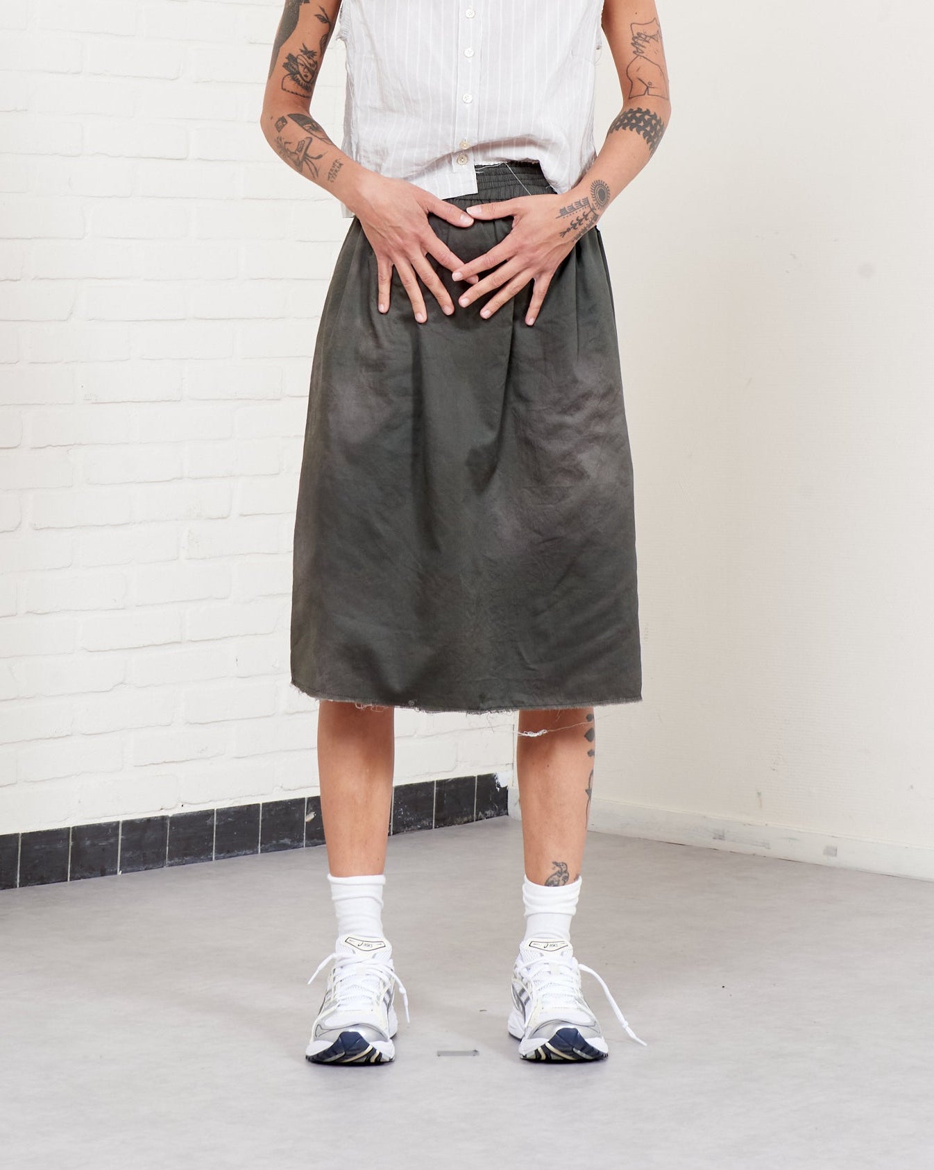 CF.21.07.03.02 GRANDMA SKIRT shirting