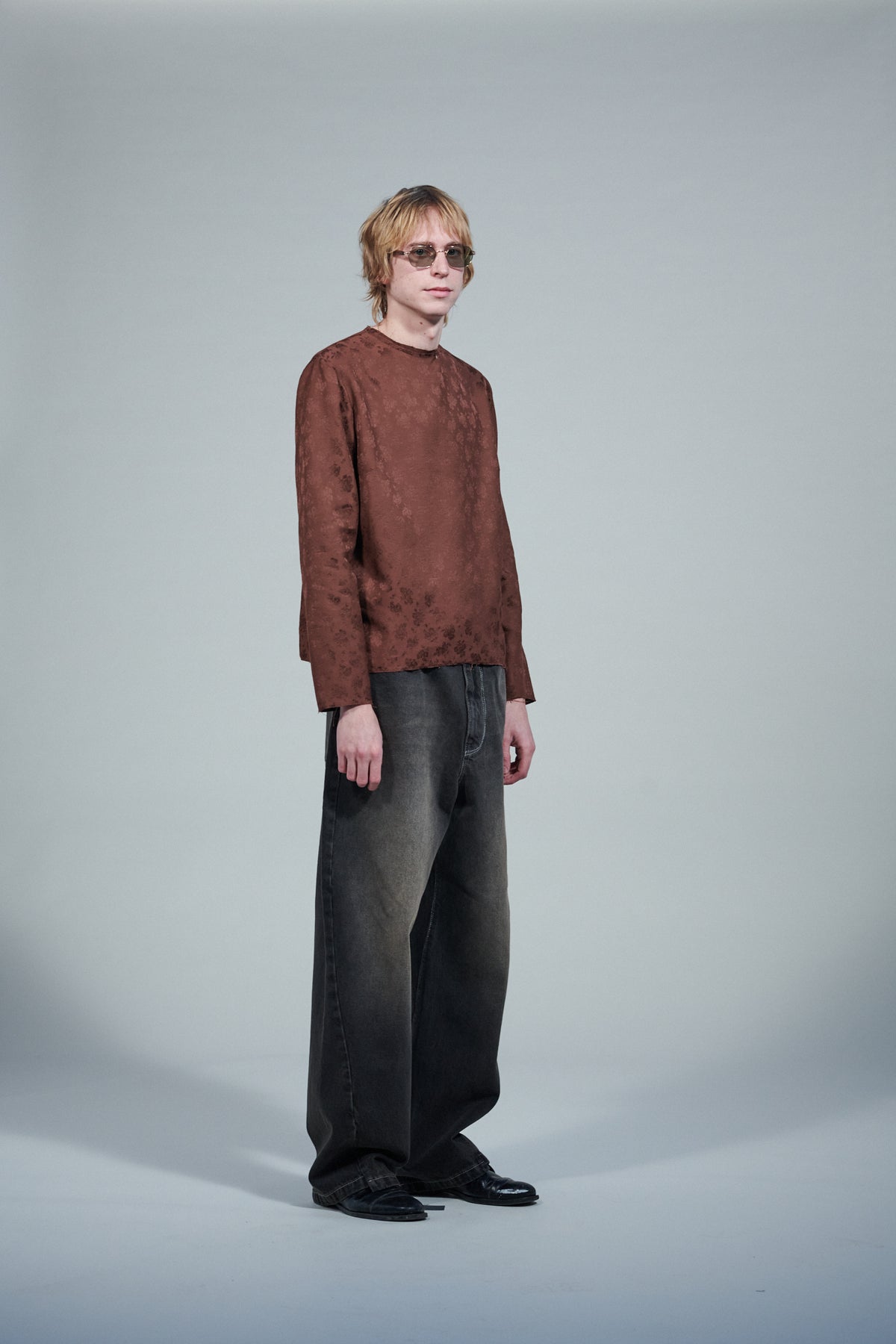 CF.22.05.02.03 NORMAL TOP LS viscose jacquard brown flower