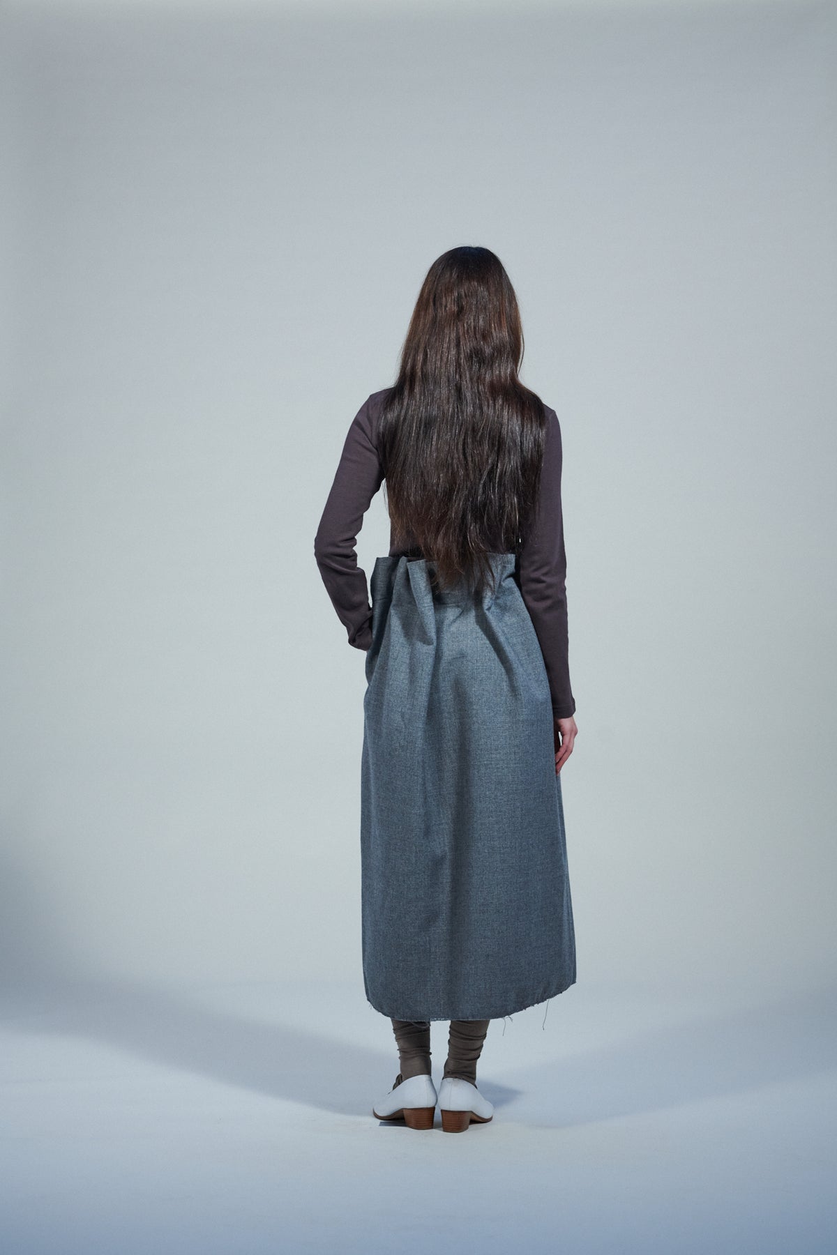 CF.22.07.05.01 CURTAIN SKIRT big weave wool grey