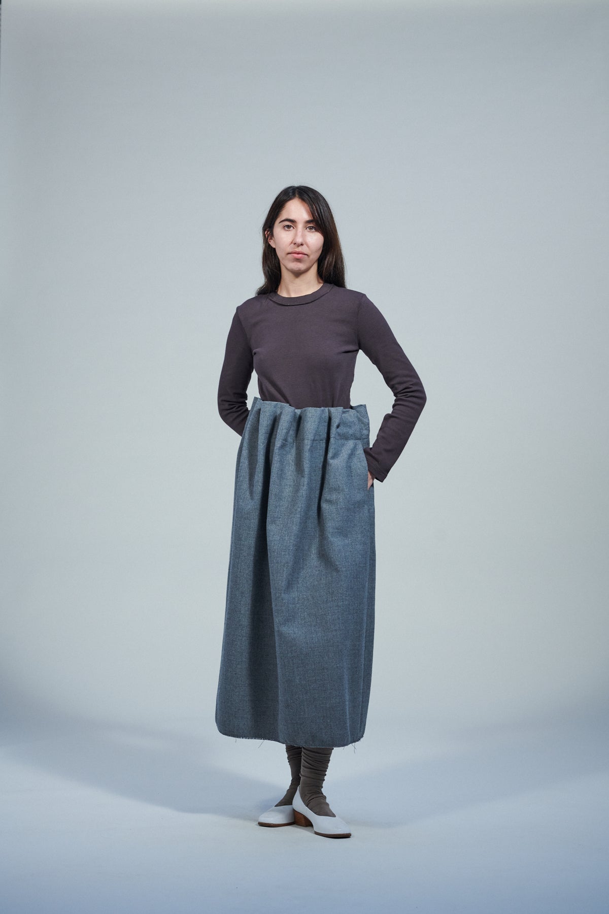 CF.22.07.05.01 CURTAIN SKIRT big weave wool grey