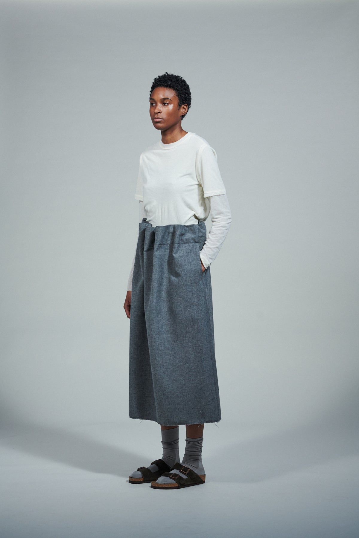 CF.22.07.05.01 CURTAIN SKIRT big weave wool grey