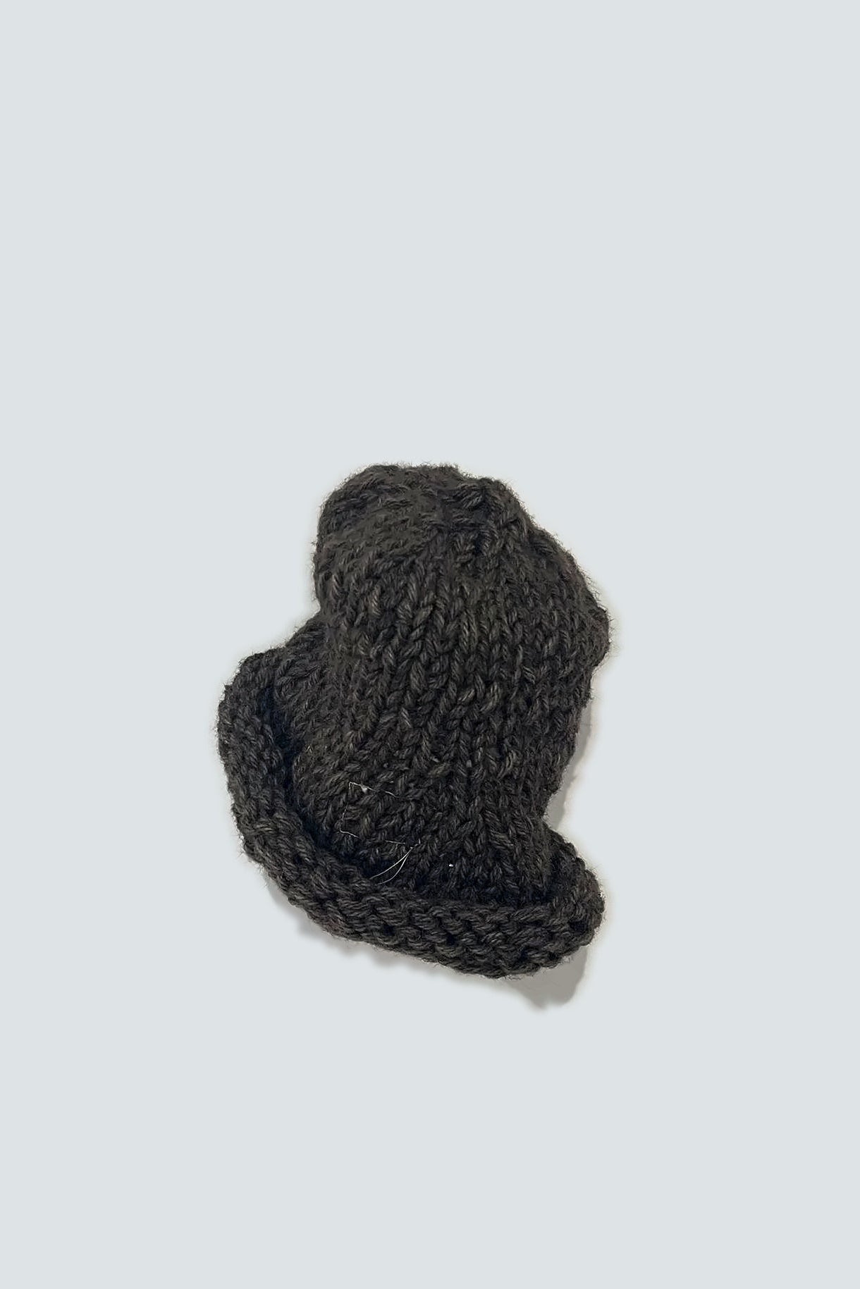 CF.22.11.07.01 WOBBLY HAT handknit natural brown melange