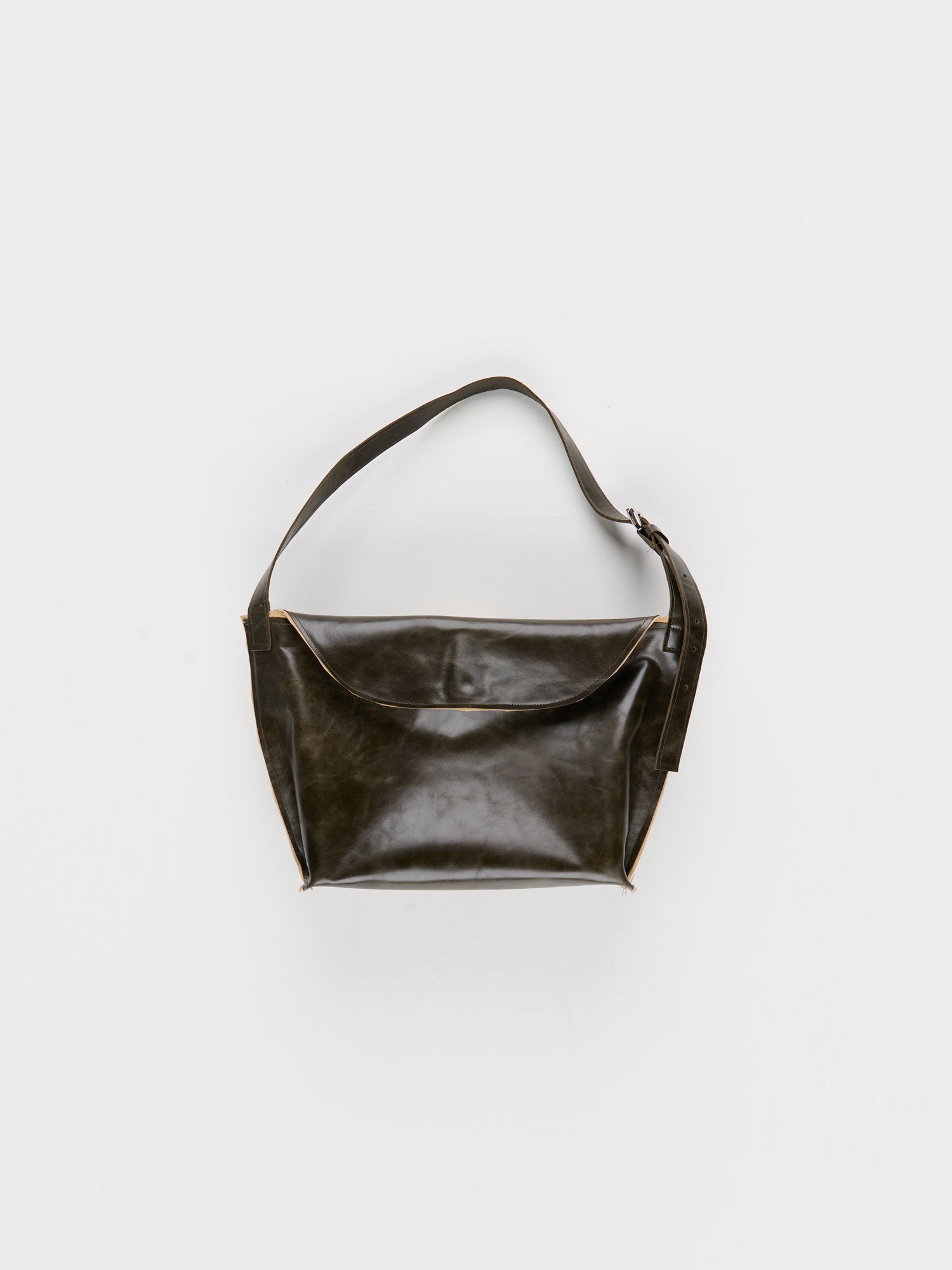 CF.23.14.02.01 BELT BAG cow leather green