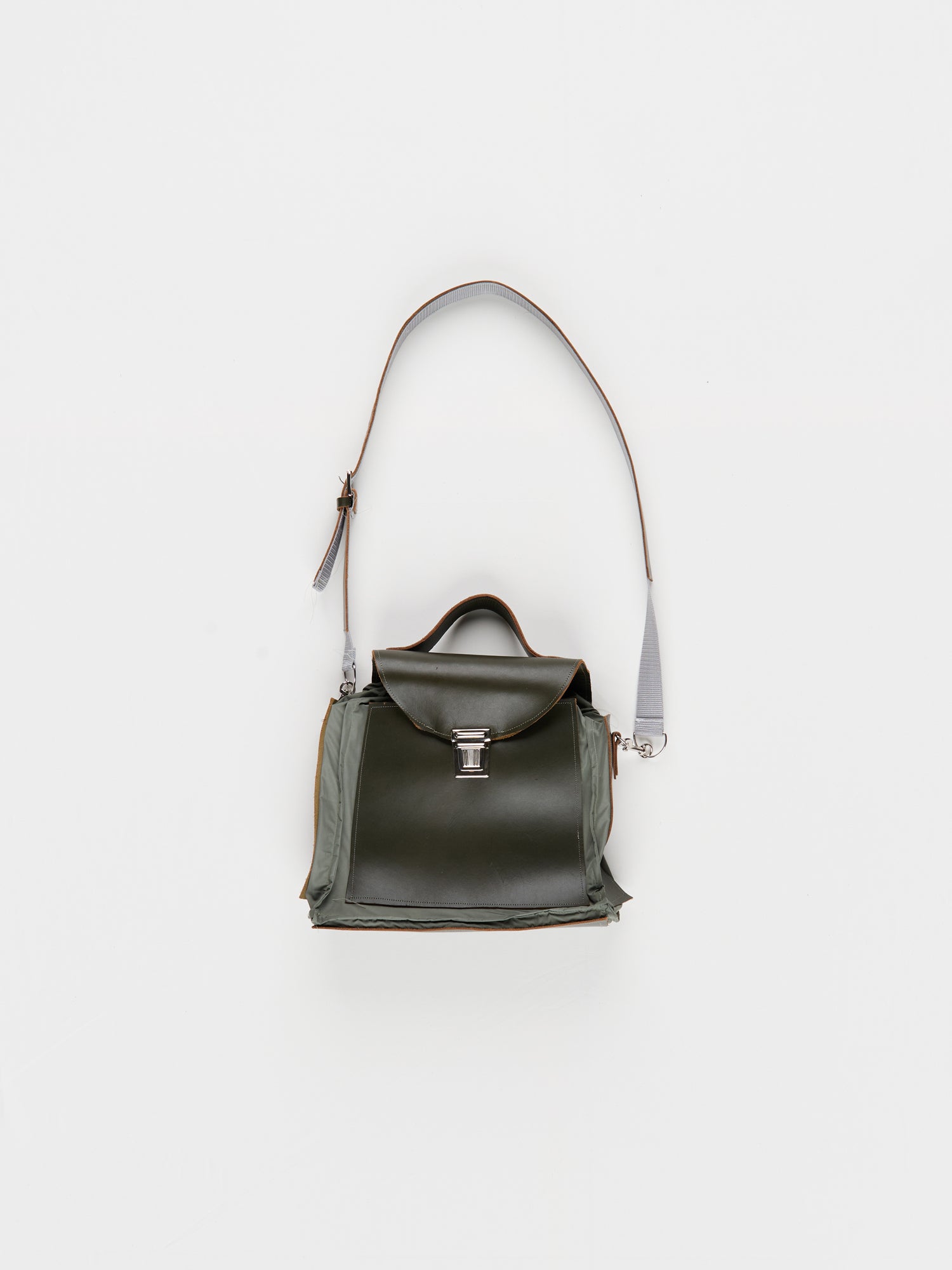 CF.23.14.03.02 CROOCKED PATCH BAG cow leather + nylon green/sage